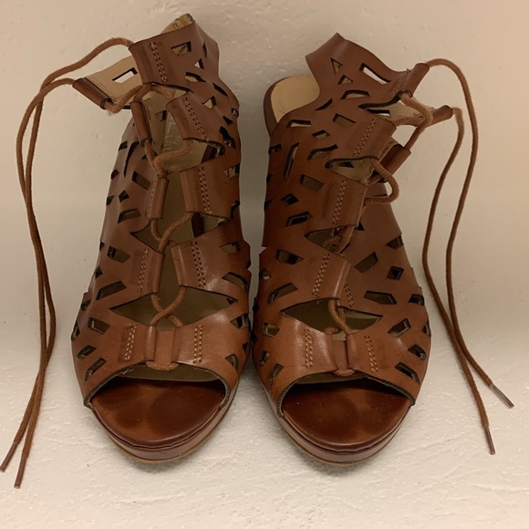 CL by Laundry shoes - Picture 11 of 15